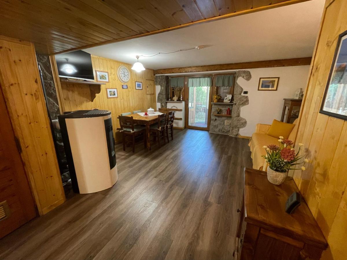 Chalet I Folletti Lägenhet Abbadia San Salvator Exteriör bild